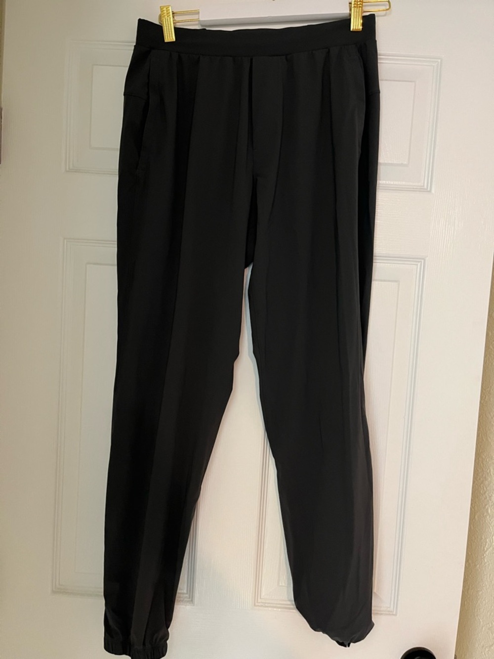 Lululemon grey  Jogger Pants Size M Athletic Stretch Zip Ankle